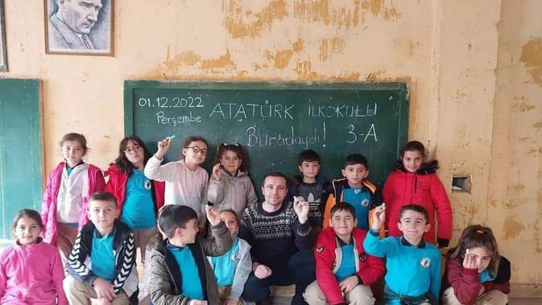 Atatürk İlkokulumuz 3/A Sınıfı Öğretmeni Orhan DAĞDELEN, Öğrencileriyle Birlikte Göçeri Köyüne Ve  İlkokuluna Gezi  Düzenlediler.